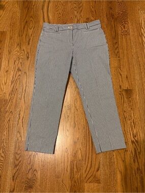 NWT Ann Taylor Cropped Seersucker Pants